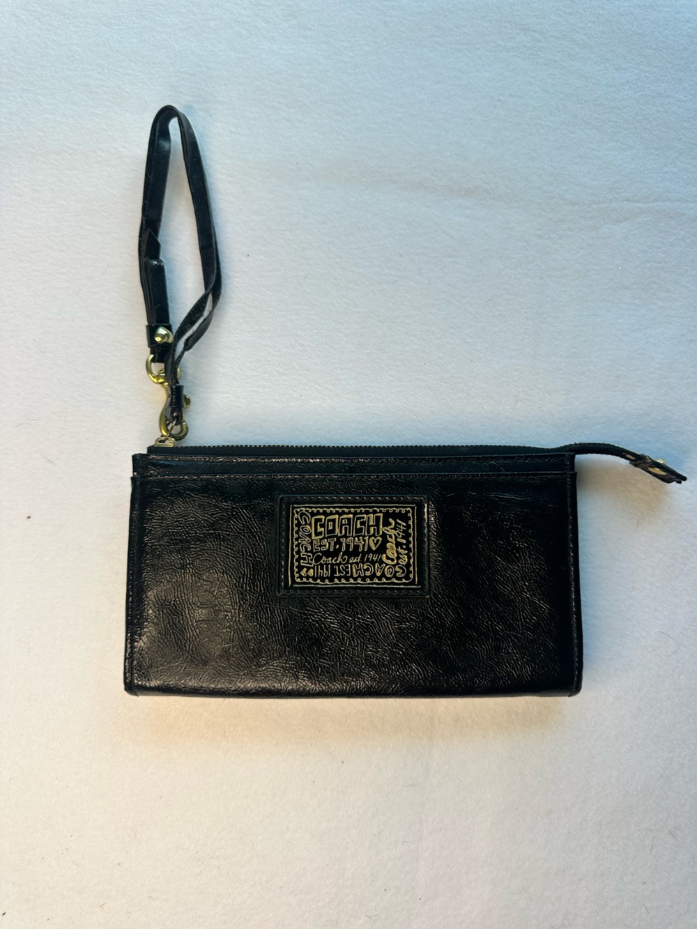 Coach Poppy Black Patent Leather Wristlet Graffiti Crest Patch Clutch Wallet Y2K